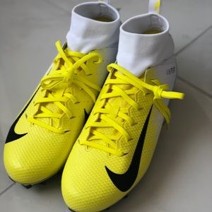 Nike Vapor Untouchable Pro 3 Football Cleats
